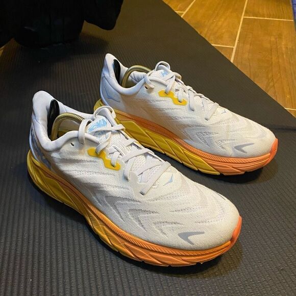 HOKA ONE ONE ARAHI 6 - Women’s Running Shoes - SIZE 10.5B - Picture 5 of 11